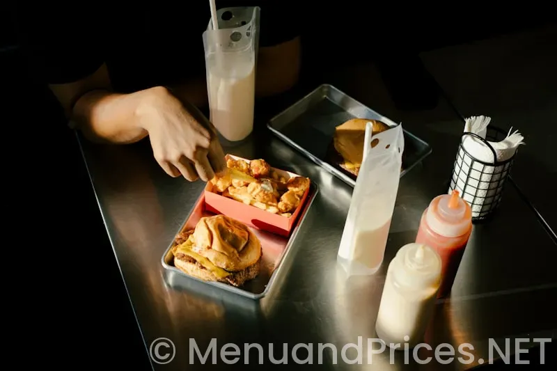 Blended restaurant menus