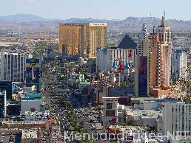 Fontainebleau las vegas pool menu prices
