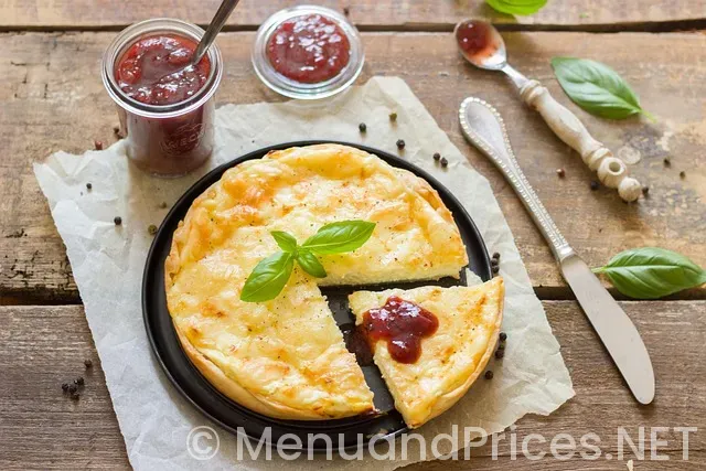 Hardee's lunch menu with prices and pictures