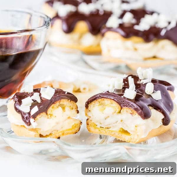 Banana Cream Pie Eclairs - the same delicious banana cream pie flavors, but in a dainty pastry form! So indulgent and so good!