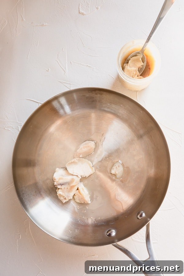 The Art of the Perfect Roux 6 Knowing how to make a roux is one of the most useful kitchen skills you can learn! A roux is used as a base or thickening agent for many dishes like gravies, sauces and soups. #roux #howto #soupstarter
